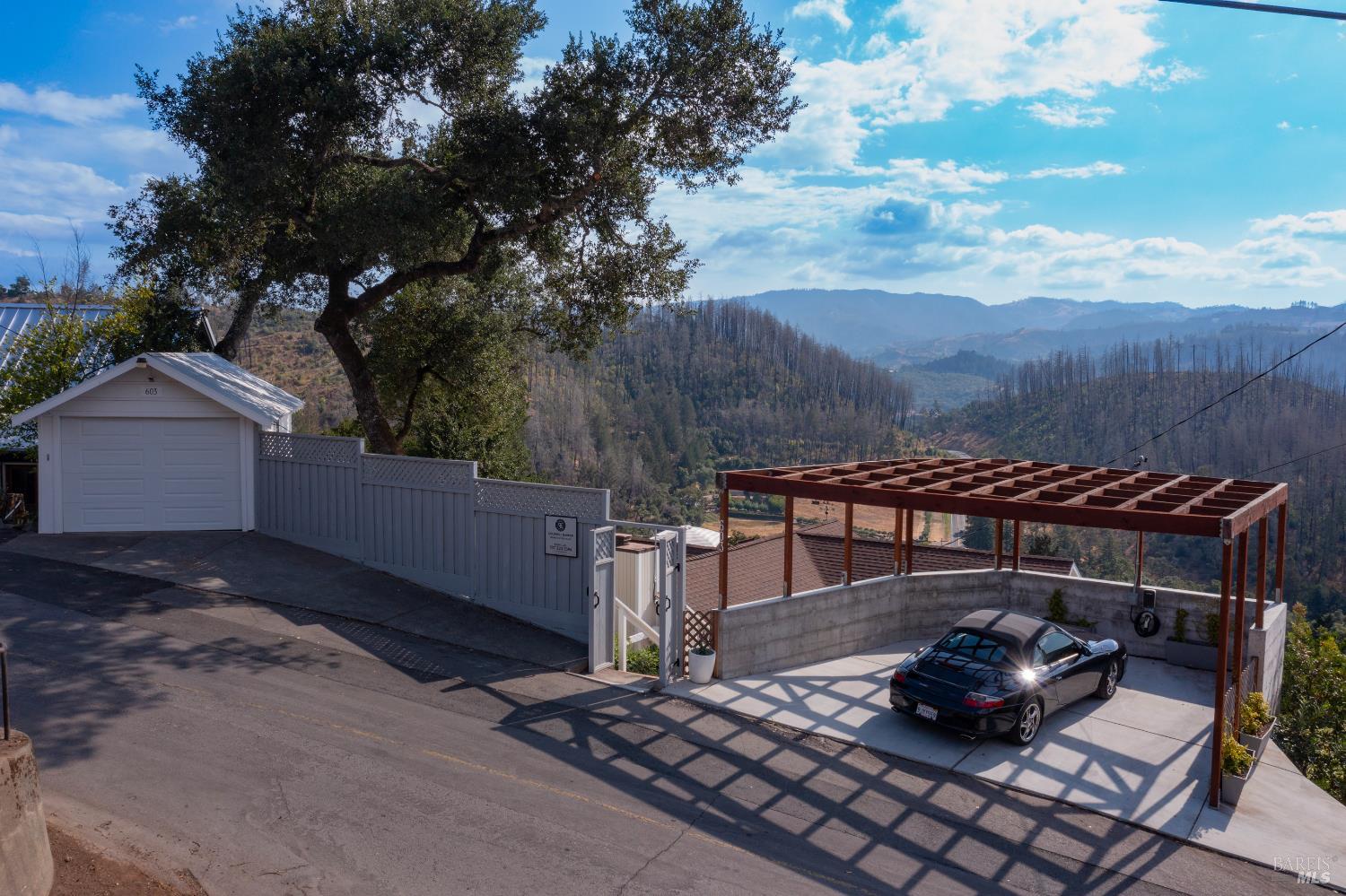 Detail Gallery Image 3 of 31 For 603 Sunnyside Rd, Saint Helena,  CA 94574 - 3 Beds | 3 Baths