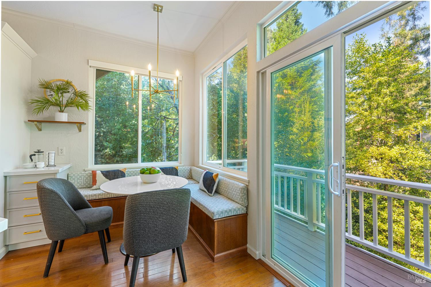 Detail Gallery Image 18 of 40 For 43 Creek Rd, San Anselmo,  CA 94960 - 3 Beds | 2/1 Baths