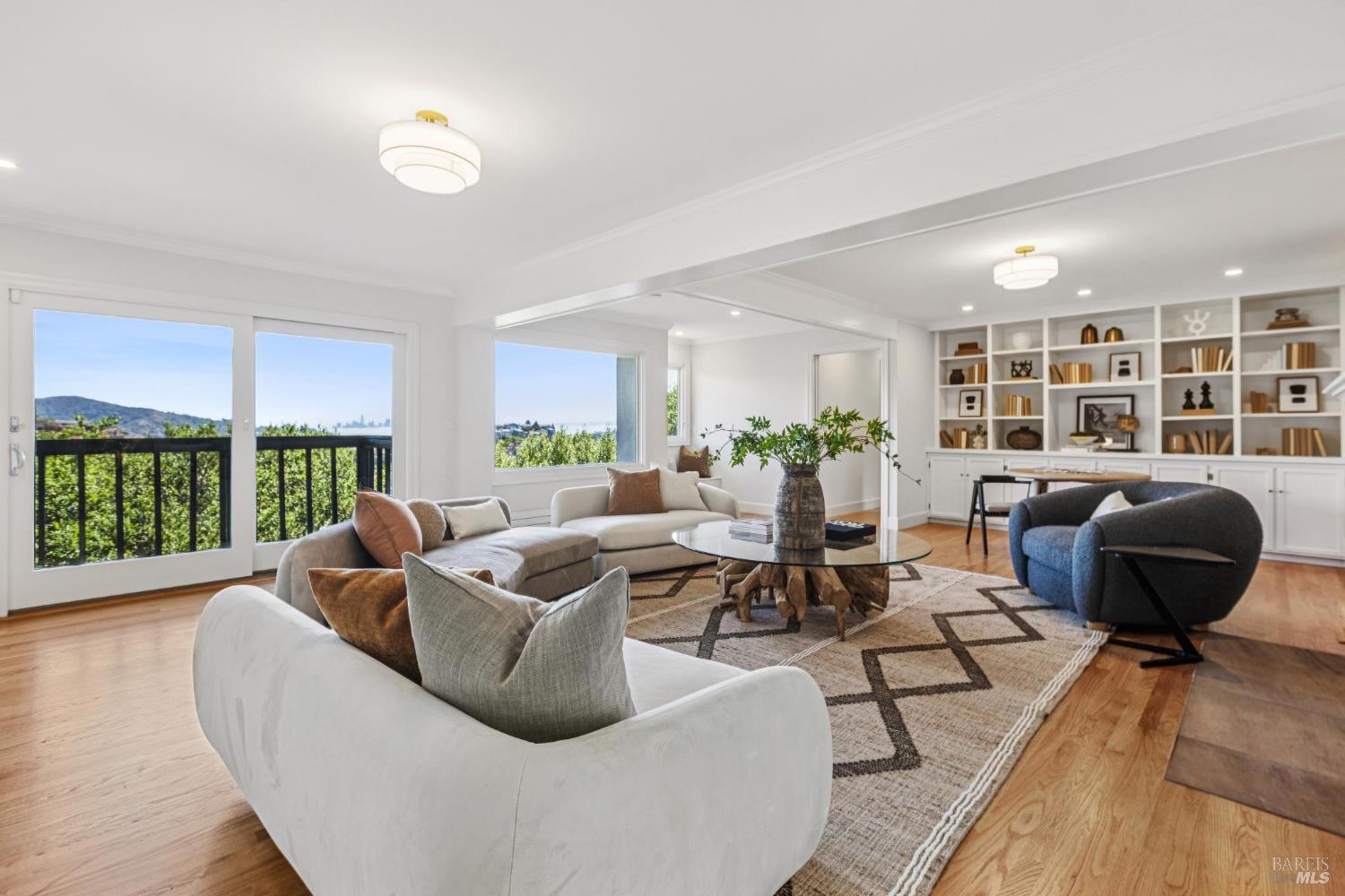 Detail Gallery Image 37 of 51 For 12 Tara View Rd, Belvedere Tiburon,  CA 94920 - 3 Beds | 2/1 Baths
