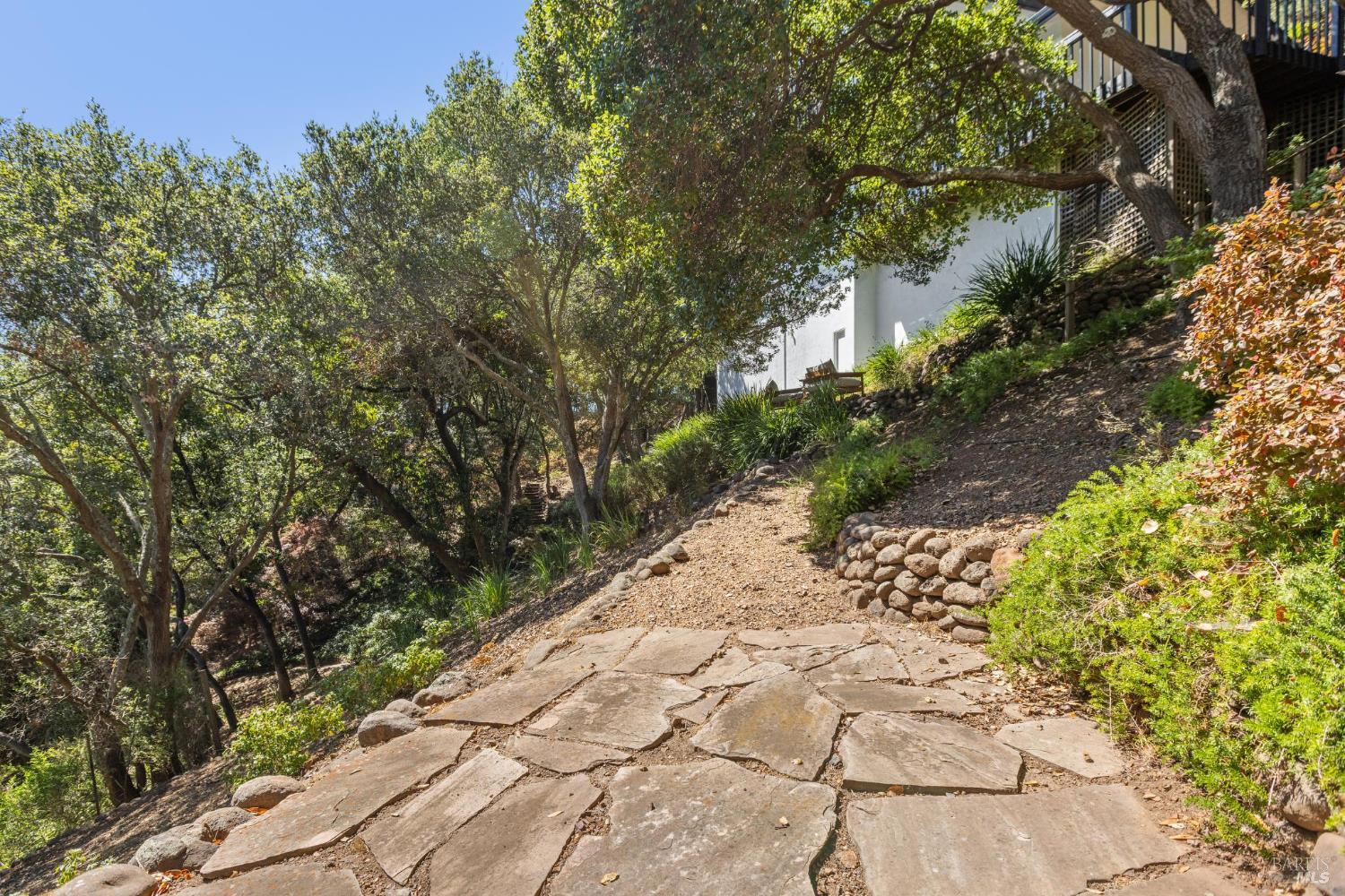 Detail Gallery Image 46 of 51 For 12 Tara View Rd, Belvedere Tiburon,  CA 94920 - 3 Beds | 2/1 Baths