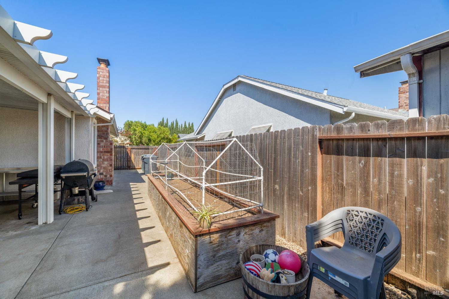 Detail Gallery Image 43 of 47 For 1201 Deanza Ct, Suisun City,  CA 94585 - 3 Beds | 2 Baths