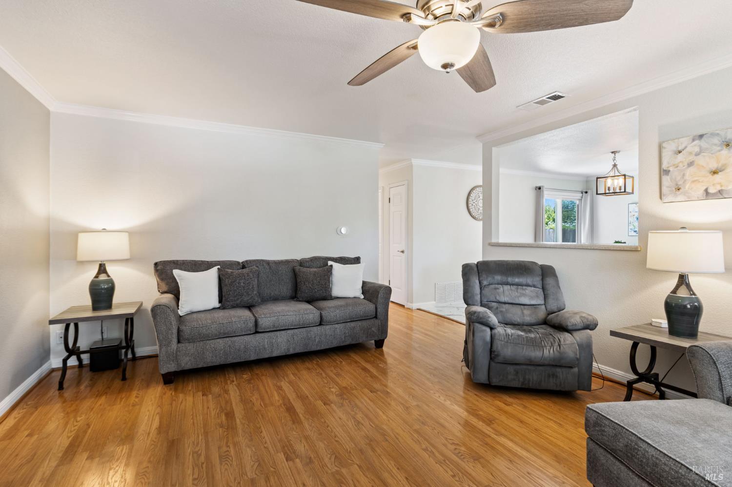 Detail Gallery Image 3 of 27 For 3122 Piedmont Ave, Napa,  CA 94558 - 3 Beds | 2 Baths