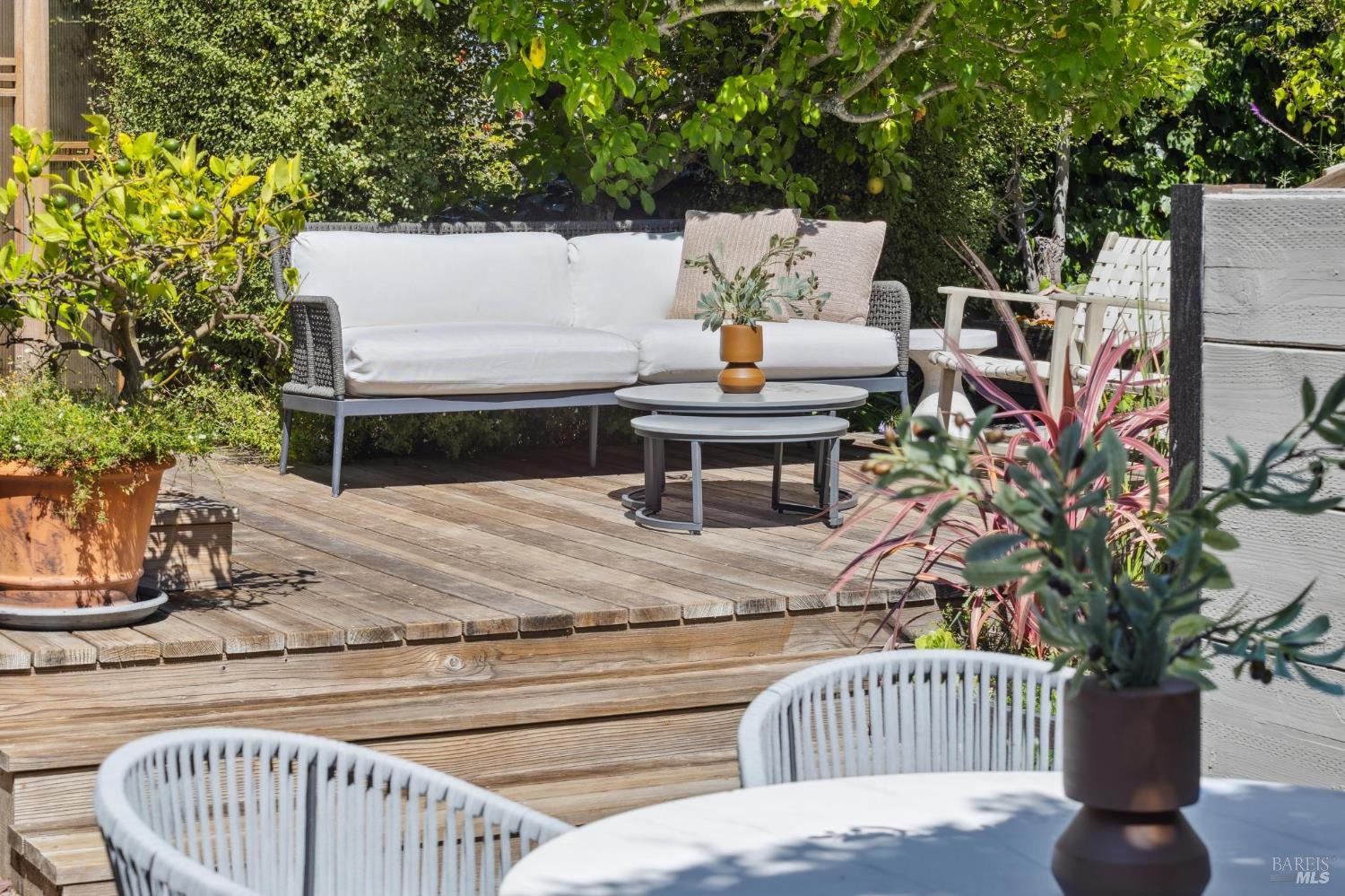Detail Gallery Image 35 of 43 For 274 Sausalito St, Corte Madera,  CA 94925 - 2 Beds | 1 Baths