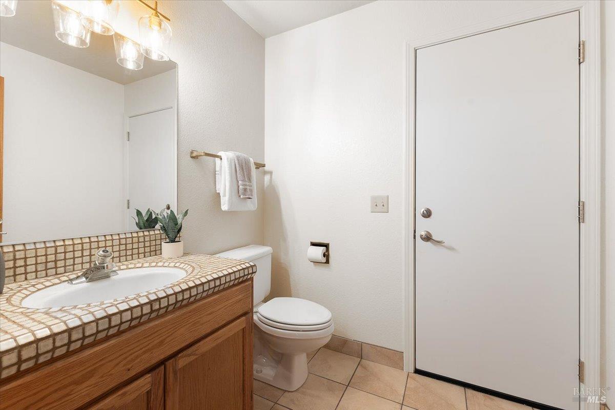 Detail Gallery Image 20 of 42 For 4604 Morris Ct, Santa Rosa,  CA 95405 - 3 Beds | 2/1 Baths