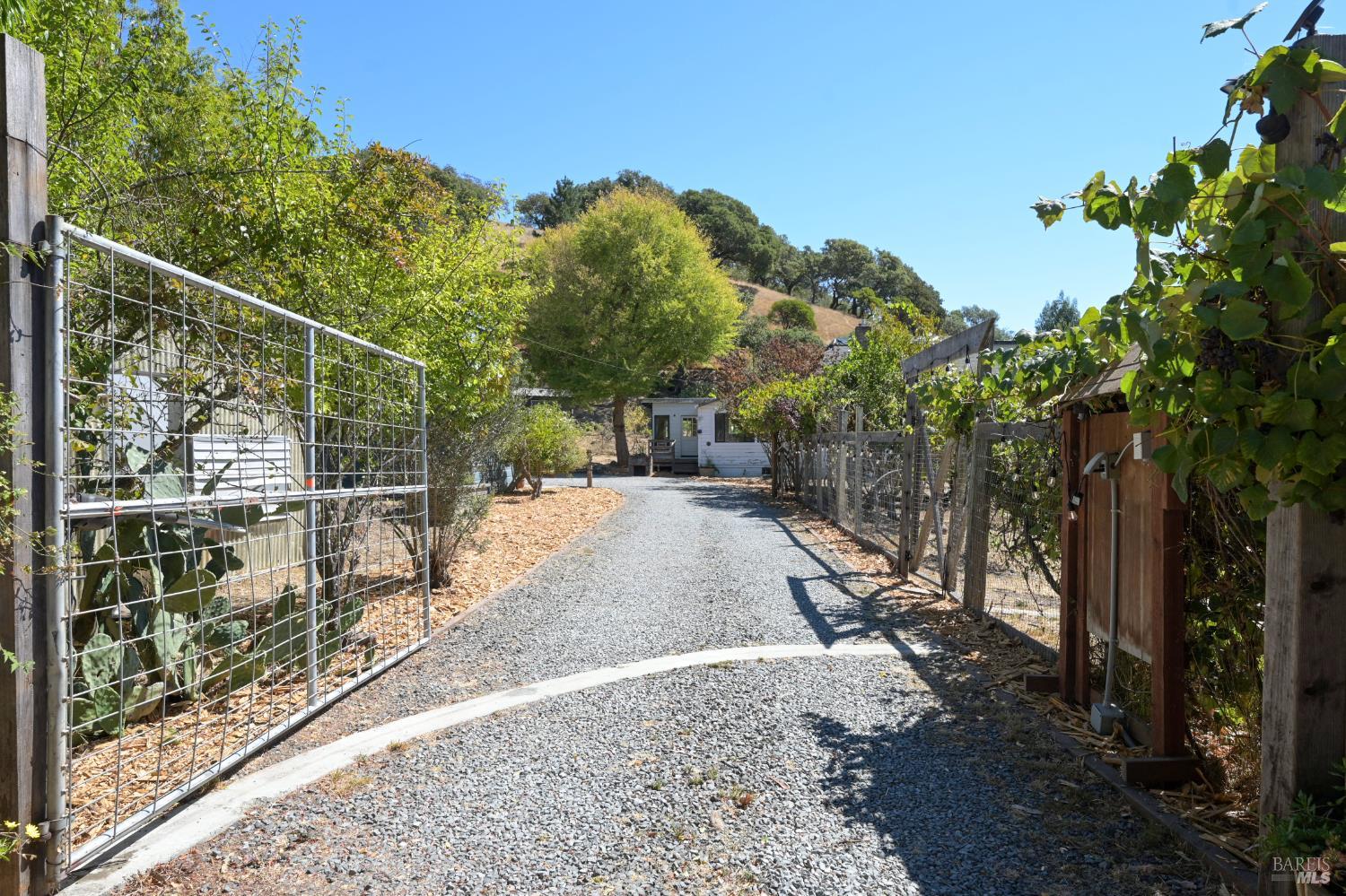 Detail Gallery Image 34 of 64 For 192 Atherton Ave, Novato,  CA 94945 - 3 Beds | 2 Baths