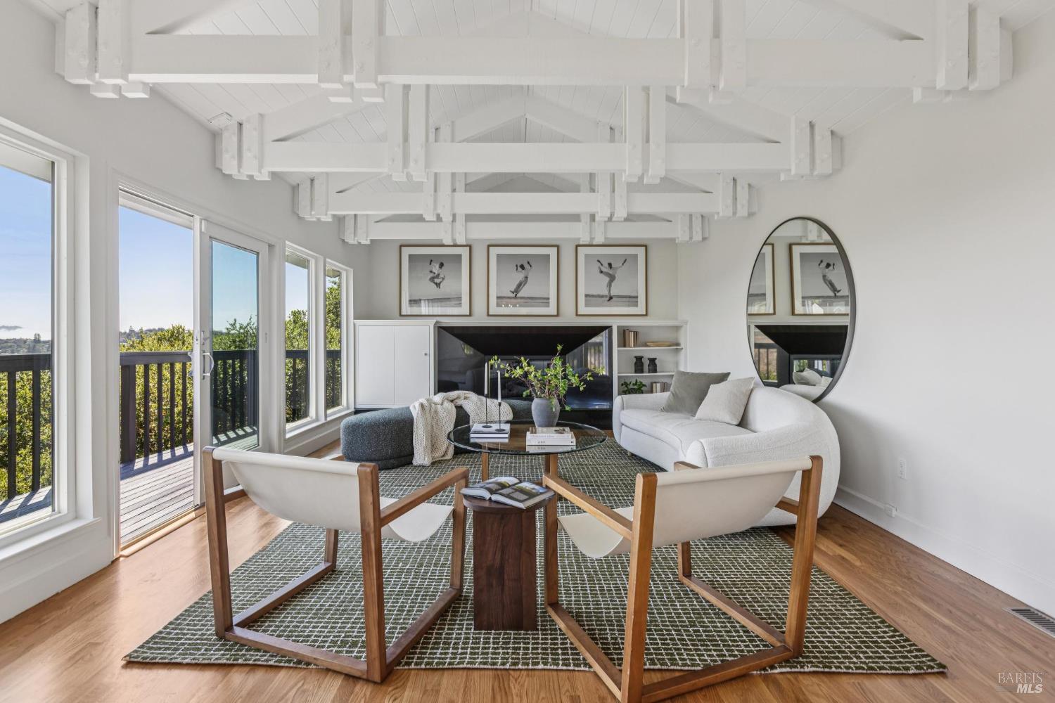 Detail Gallery Image 6 of 51 For 12 Tara View Rd, Belvedere Tiburon,  CA 94920 - 3 Beds | 2/1 Baths