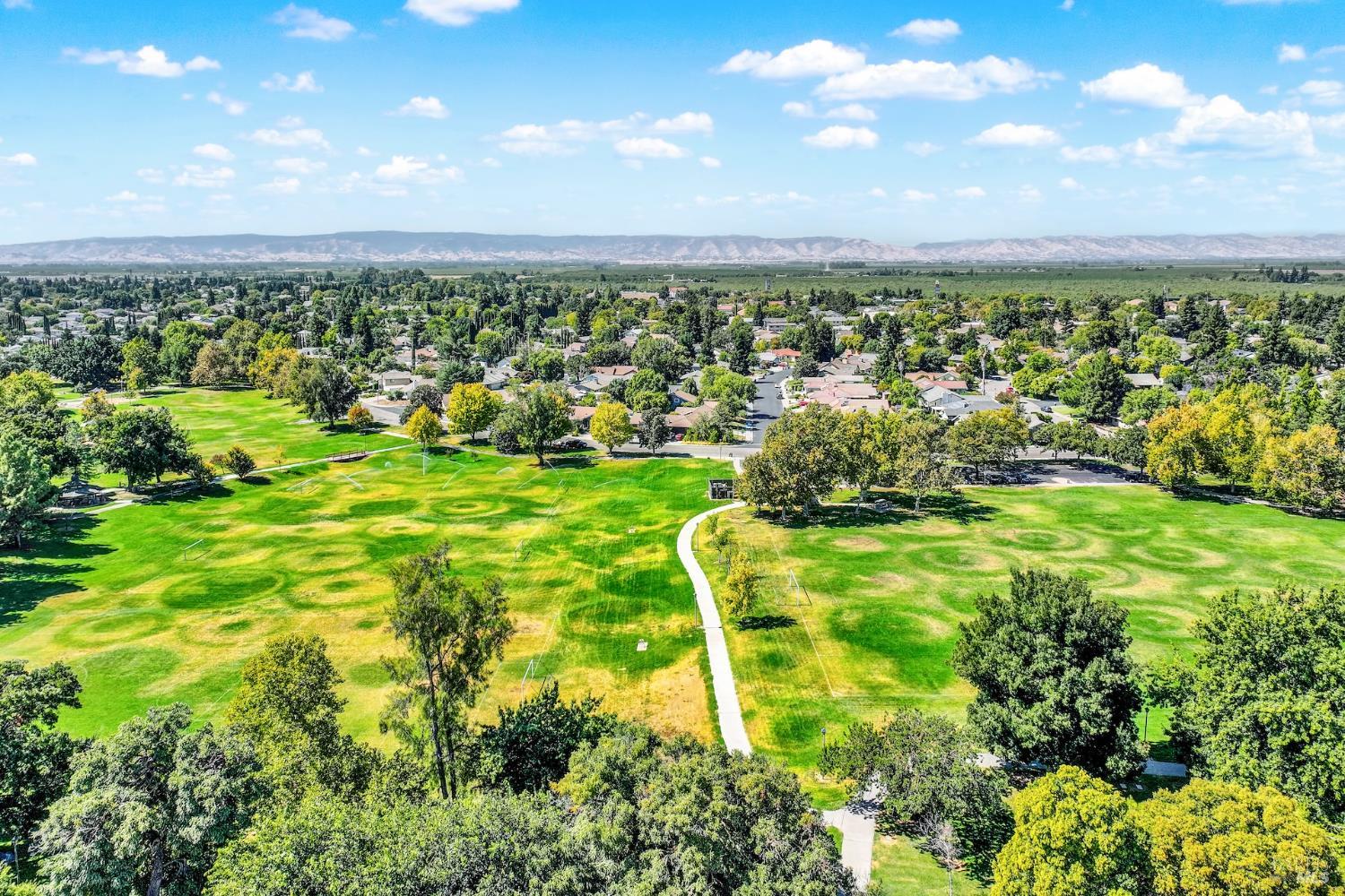 Detail Gallery Image 55 of 56 For 640 Berkshire Dr, Dixon,  CA 95620 - 4 Beds | 2 Baths