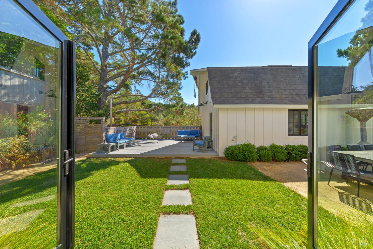 Detail Gallery Image 27 of 39 For 137 Granada Dr, Corte Madera,  CA 94925 - 4 Beds | 4 Baths