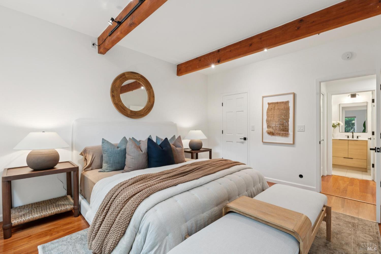 Detail Gallery Image 11 of 19 For 84 Madrone Ave #1,  San Anselmo,  CA 94960 - 2 Beds | 1 Baths