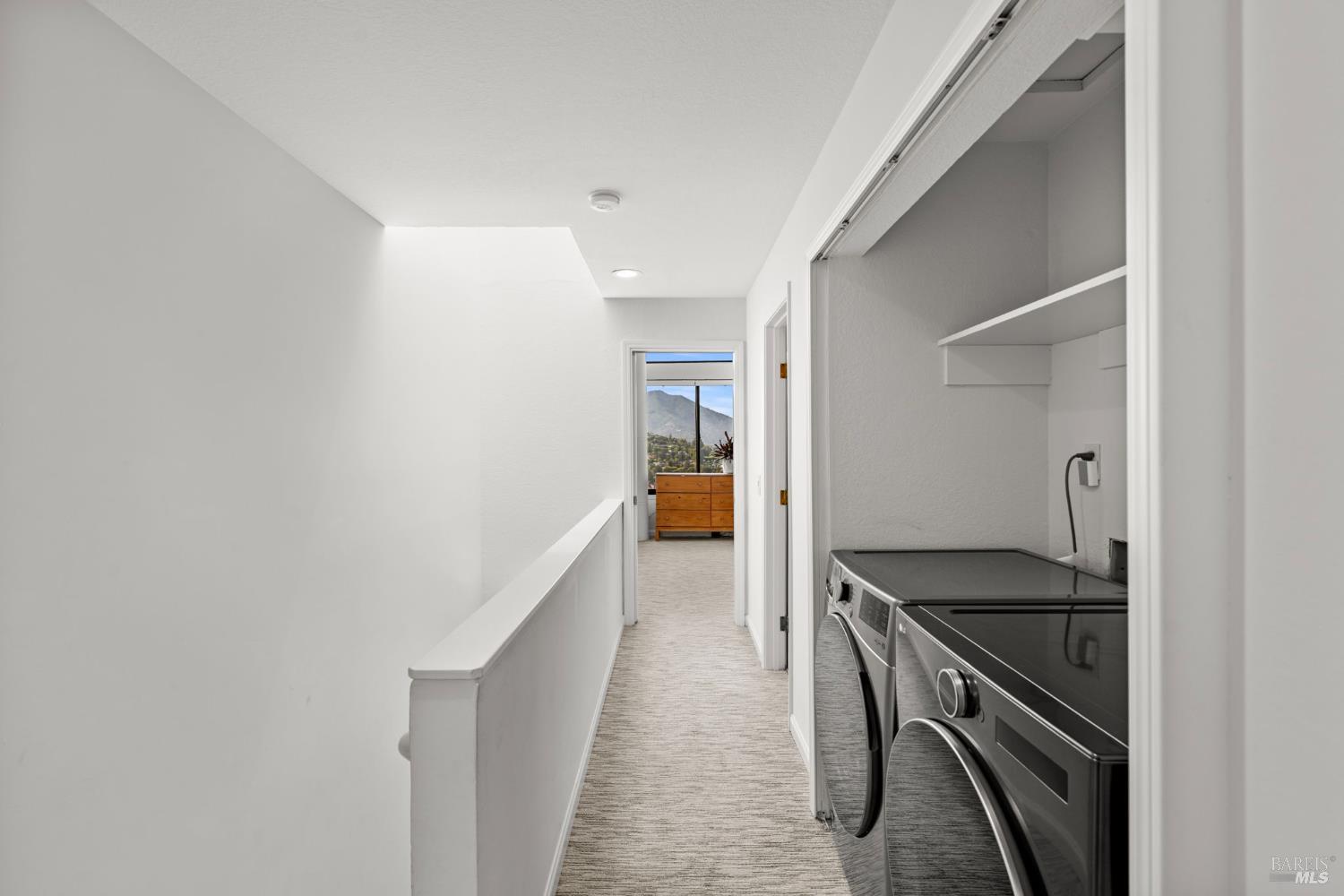 Detail Gallery Image 16 of 26 For 402 Donahue St, Sausalito,  CA 94965 - 3 Beds | 2/1 Baths
