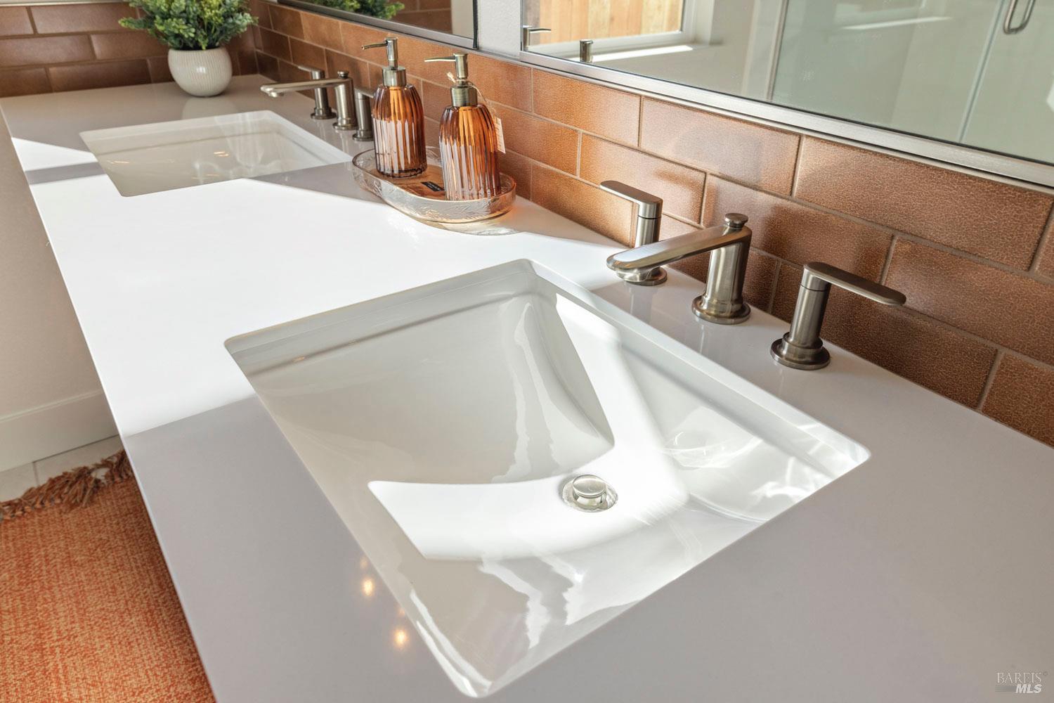 Detail Gallery Image 21 of 72 For 707 Billhook Dr, Vacaville,  CA 95687 - 4 Beds | 2 Baths