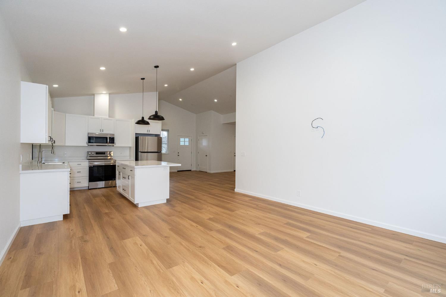 Detail Gallery Image 15 of 43 For 1924 San Salvador Dr, Santa Rosa,  CA 95403 - 4 Beds | 2 Baths