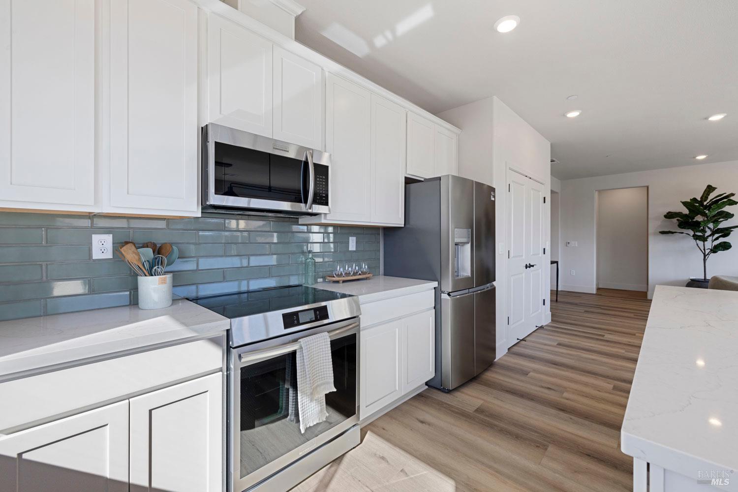 Detail Gallery Image 37 of 72 For 707 Billhook Dr, Vacaville,  CA 95687 - 4 Beds | 2 Baths