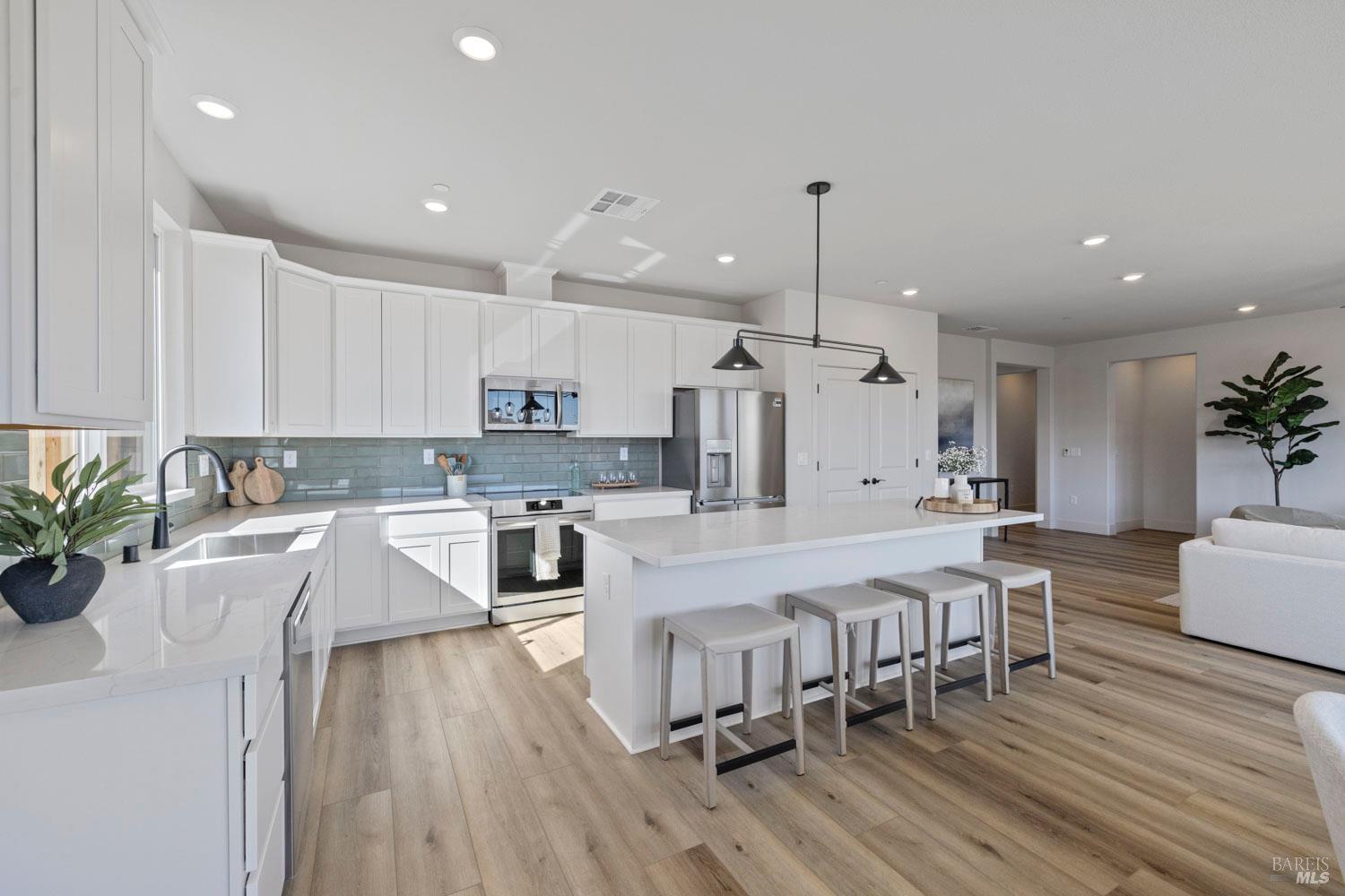 Detail Gallery Image 45 of 72 For 707 Billhook Dr, Vacaville,  CA 95687 - 4 Beds | 2 Baths