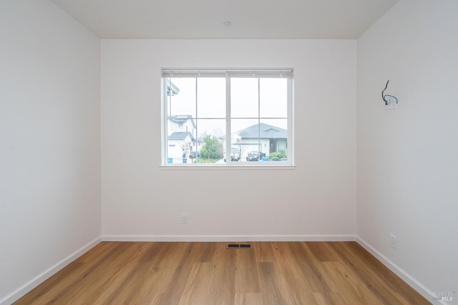 Detail Gallery Image 19 of 43 For 1924 San Salvador Dr, Santa Rosa,  CA 95403 - 4 Beds | 2 Baths