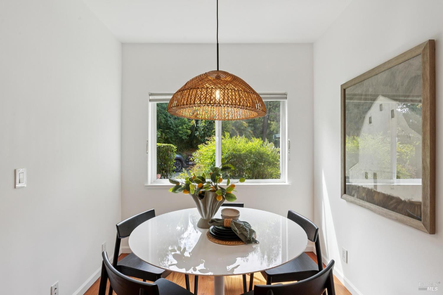 Detail Gallery Image 7 of 19 For 84 Madrone Ave #1,  San Anselmo,  CA 94960 - 2 Beds | 1 Baths