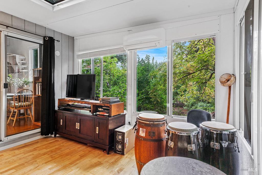 Detail Gallery Image 22 of 83 For 15990 Drake Rd, Guerneville,  CA 95446 - 1 Beds | 1 Baths