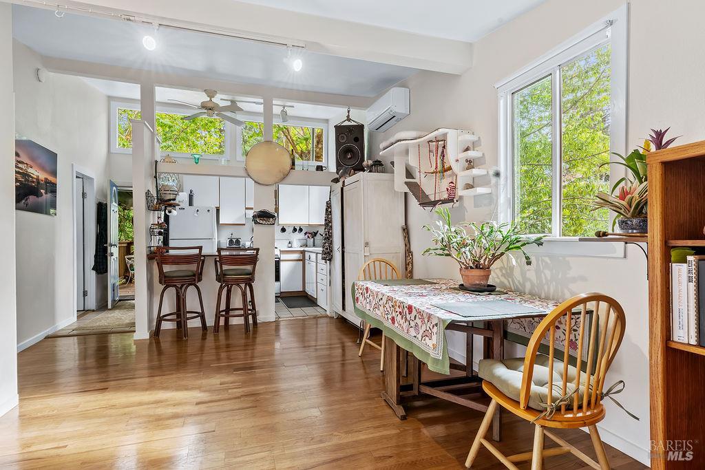 Detail Gallery Image 16 of 83 For 15990 Drake Rd, Guerneville,  CA 95446 - 1 Beds | 1 Baths