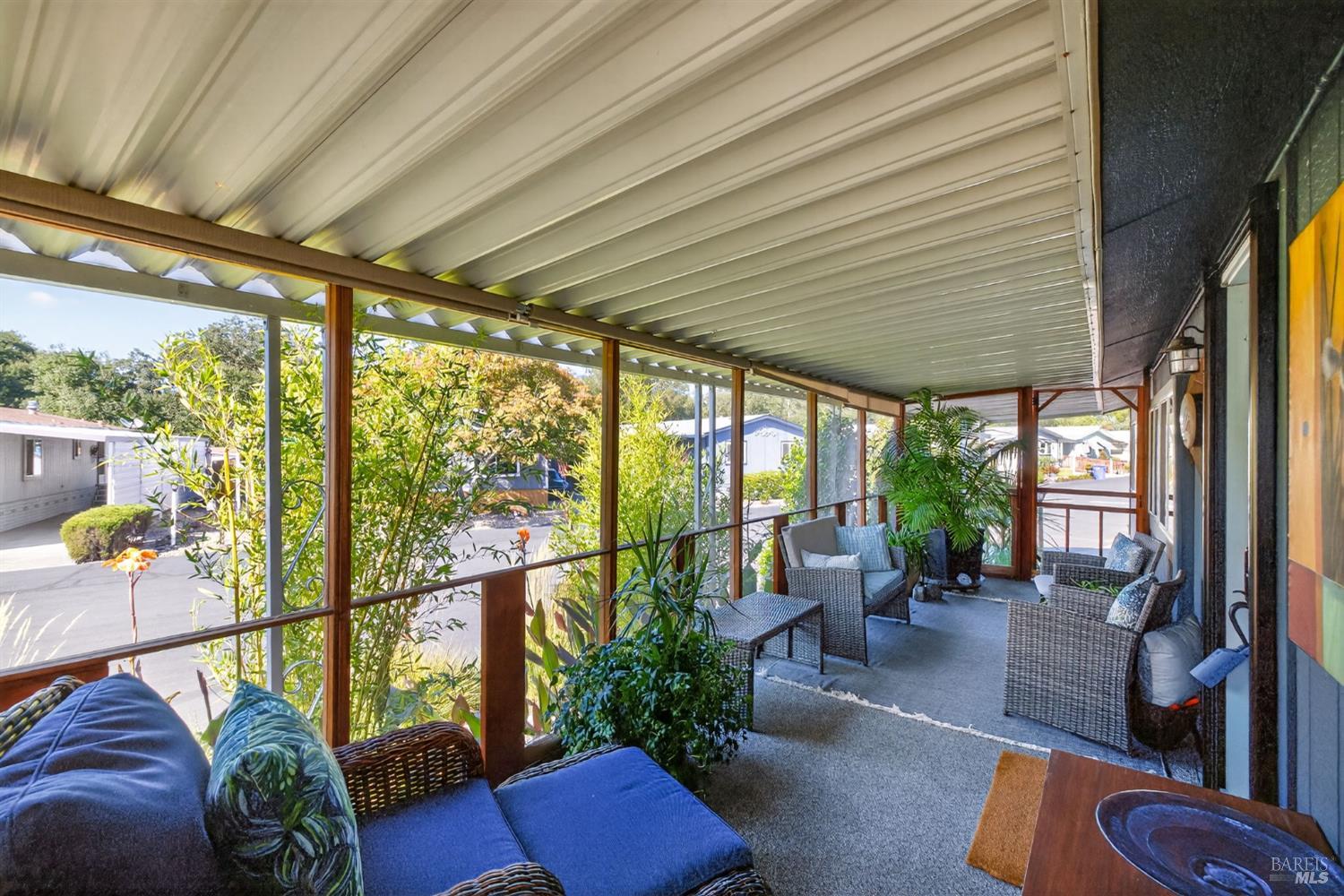 Detail Gallery Image 3 of 33 For 8034 Cliffrose St, Windsor,  CA 95492 - 3 Beds | 2 Baths