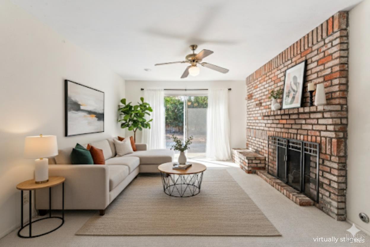 Detail Gallery Image 9 of 31 For 715 Berkshire Ct, Dixon,  CA 95620 - 4 Beds | 2 Baths