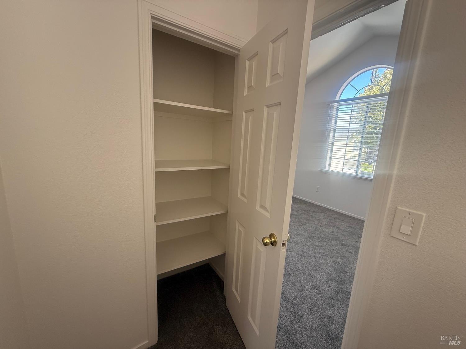 Detail Gallery Image 12 of 16 For 40 Manchester Ln, Fairfield,  CA 94533 - 3 Beds | 2/1 Baths