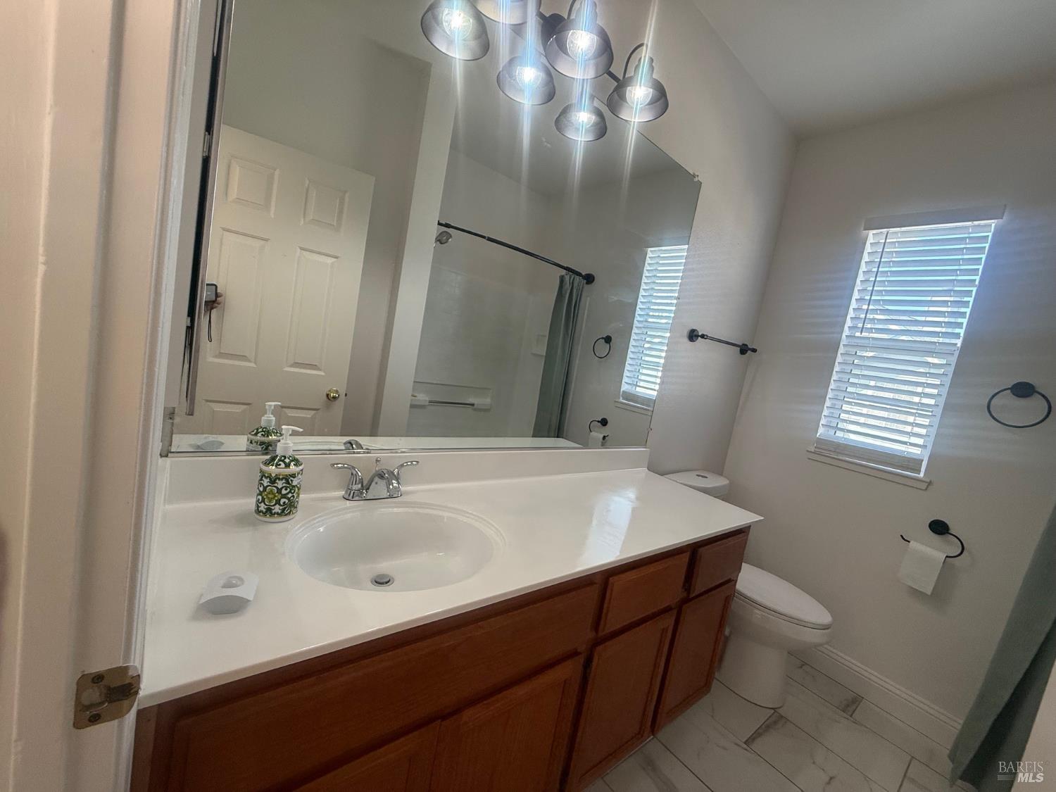 Detail Gallery Image 16 of 16 For 40 Manchester Ln, Fairfield,  CA 94533 - 3 Beds | 2/1 Baths