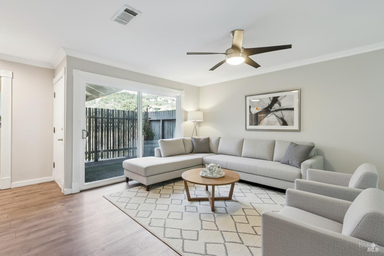 Front Image Thumbnail for BA325074839