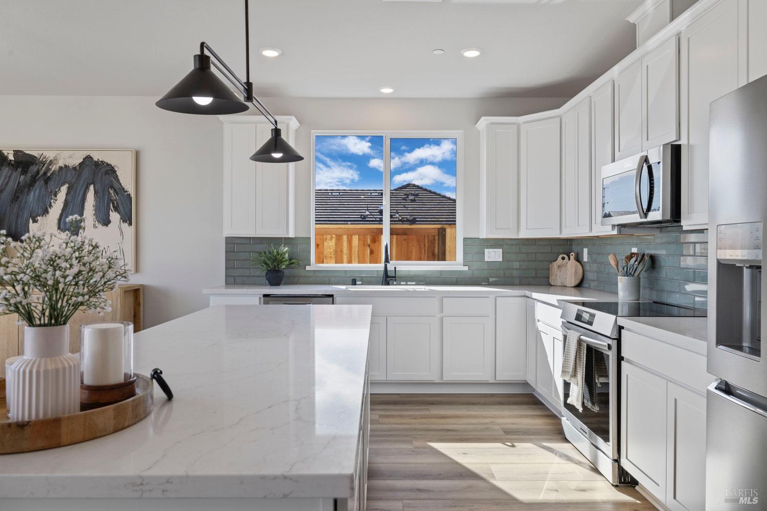 Detail Gallery Image 31 of 72 For 707 Billhook Dr, Vacaville,  CA 95687 - 4 Beds | 2 Baths