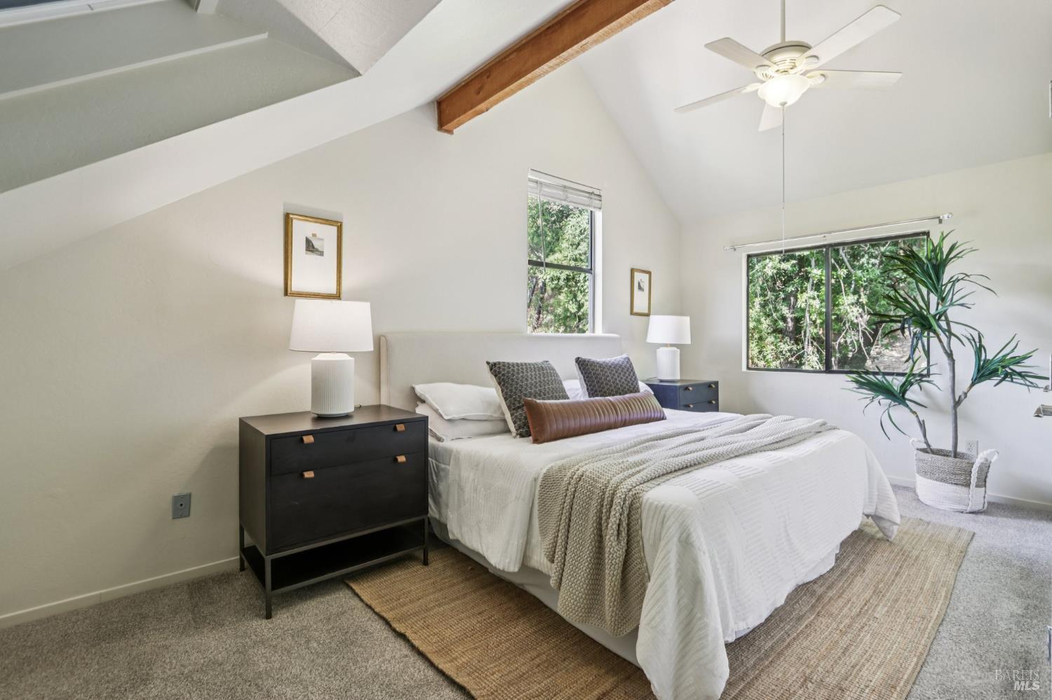 Detail Gallery Image 16 of 36 For 32 Glen Dr, Fairfax,  CA 94930 - 3 Beds | 2 Baths