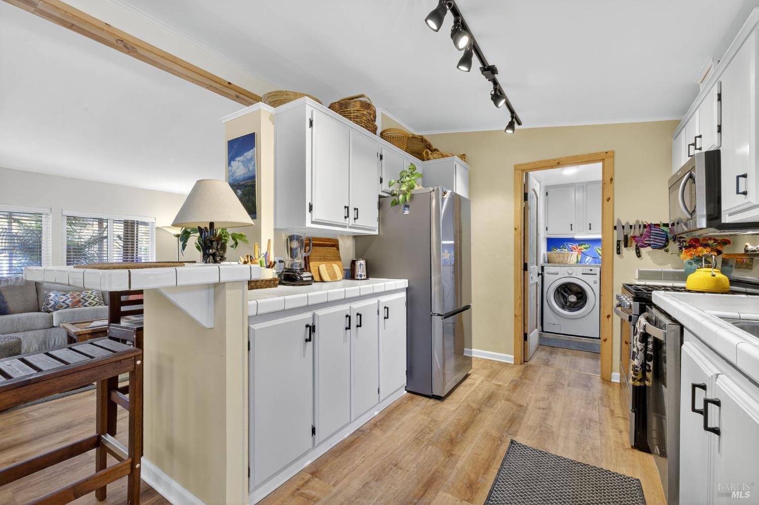 Detail Gallery Image 17 of 33 For 8034 Cliffrose St, Windsor,  CA 95492 - 3 Beds | 2 Baths