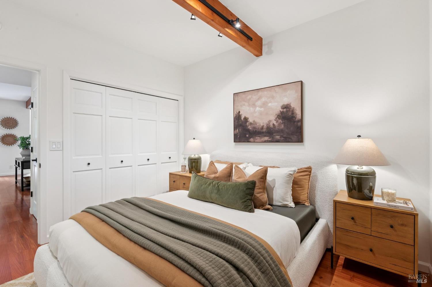 Detail Gallery Image 15 of 19 For 84 Madrone Ave #1,  San Anselmo,  CA 94960 - 2 Beds | 1 Baths