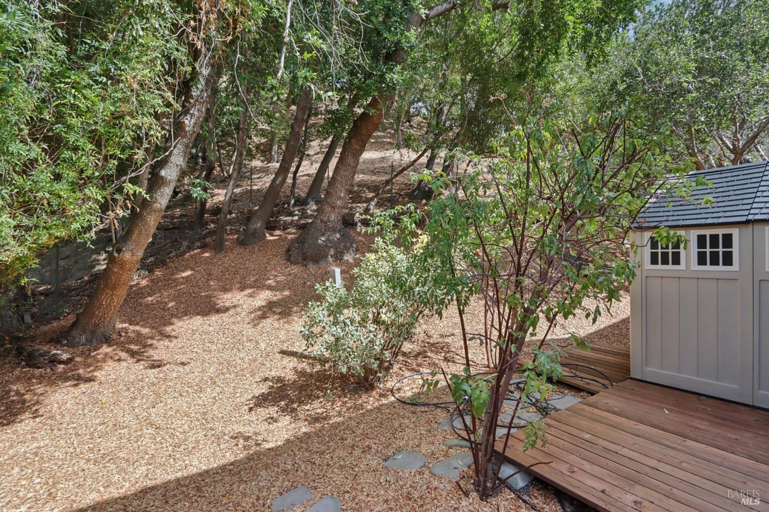 Detail Gallery Image 23 of 36 For 32 Glen Dr, Fairfax,  CA 94930 - 3 Beds | 2 Baths