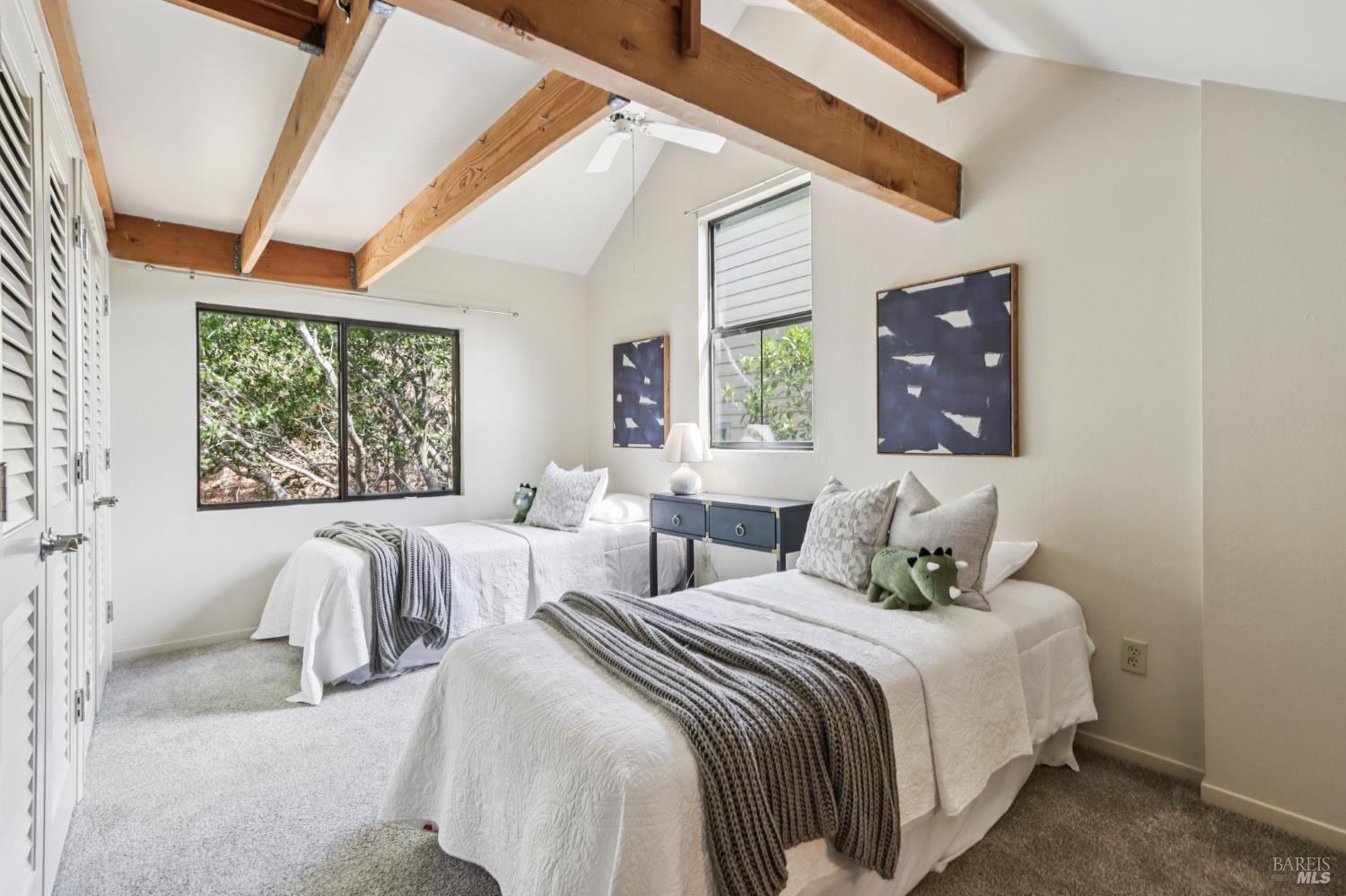 Detail Gallery Image 19 of 36 For 32 Glen Dr, Fairfax,  CA 94930 - 3 Beds | 2 Baths