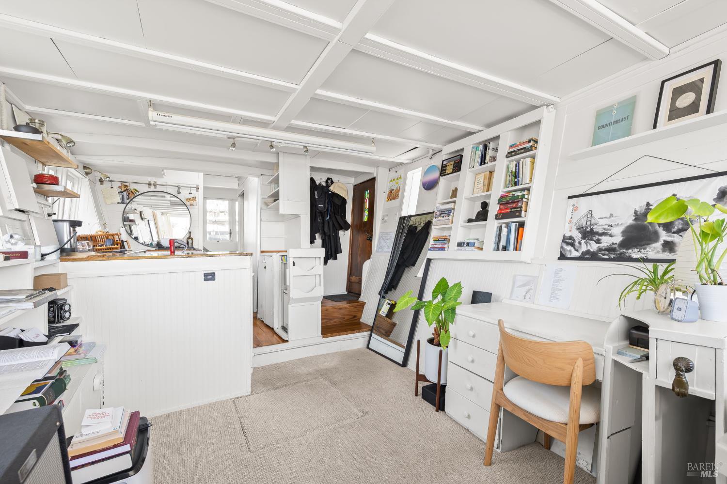 Detail Gallery Image 5 of 21 For 12 S 40 Dock Unkn, Sausalito,  CA 94965 - 1 Beds | 1 Baths