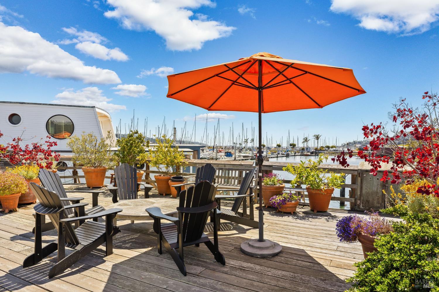 Detail Gallery Image 18 of 21 For 12 S 40 Dock Unkn, Sausalito,  CA 94965 - 1 Beds | 1 Baths