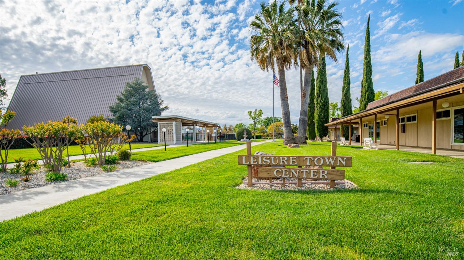 Detail Gallery Image 56 of 64 For 442 Yellowstone Dr, Vacaville,  CA 95687 - 3 Beds | 2 Baths