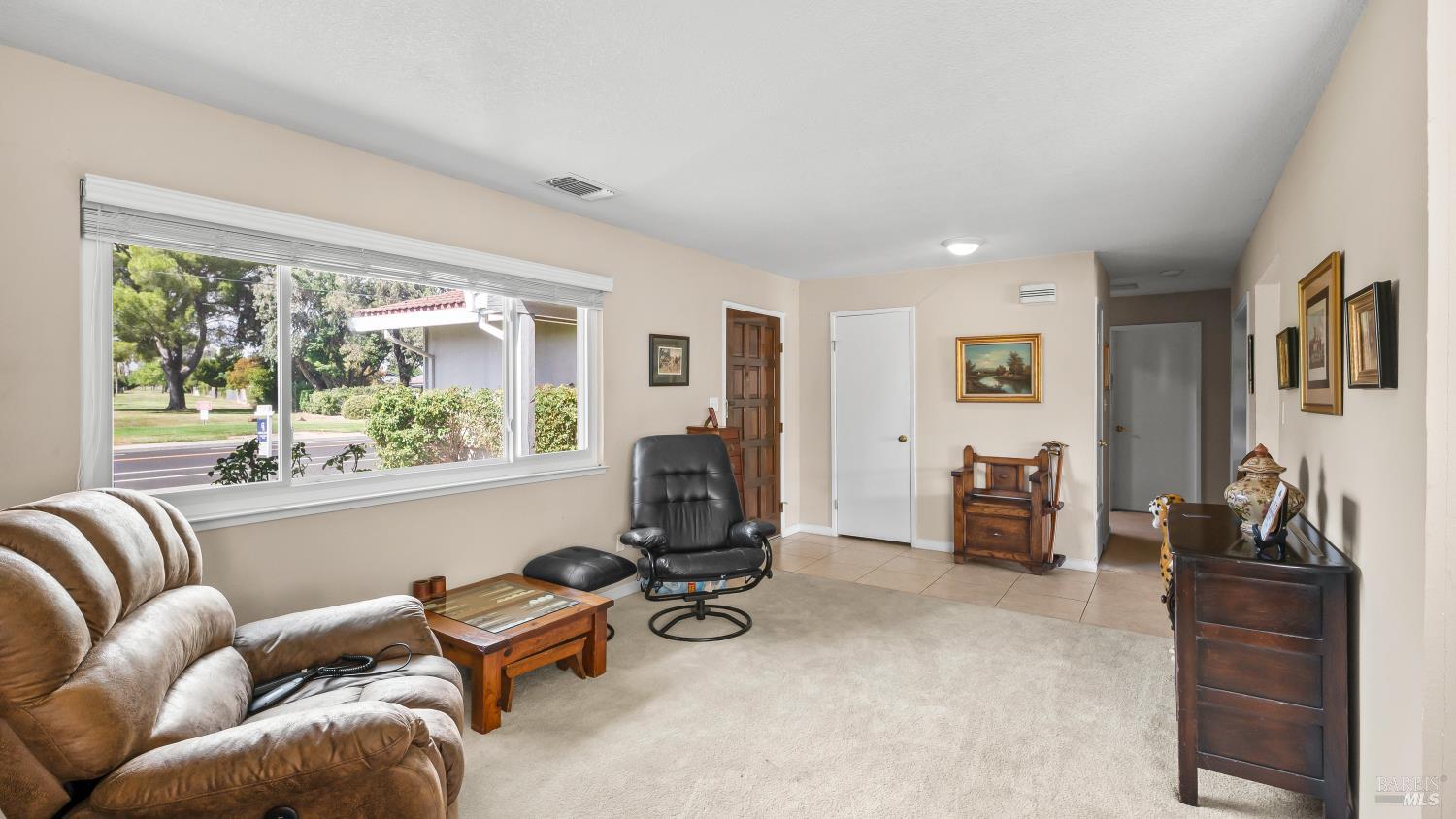 Detail Gallery Image 9 of 64 For 442 Yellowstone Dr, Vacaville,  CA 95687 - 3 Beds | 2 Baths