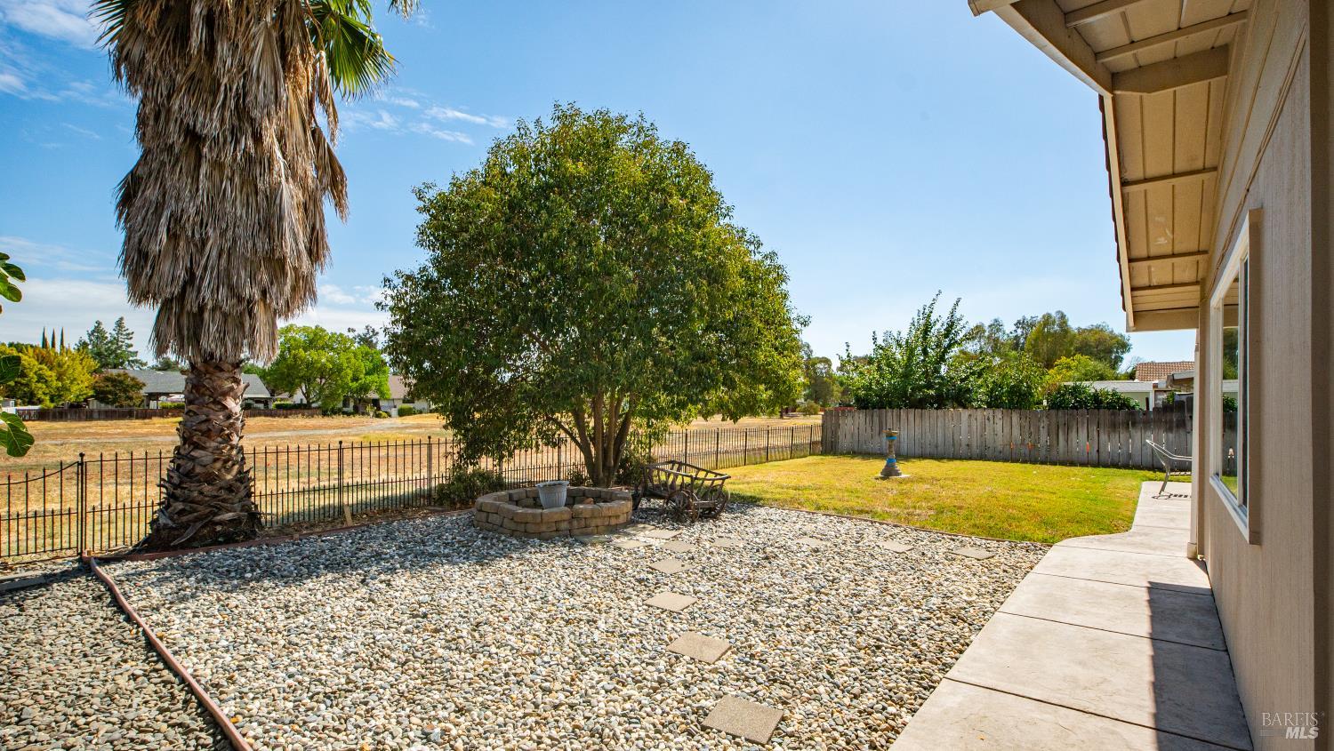 Detail Gallery Image 43 of 64 For 442 Yellowstone Dr, Vacaville,  CA 95687 - 3 Beds | 2 Baths