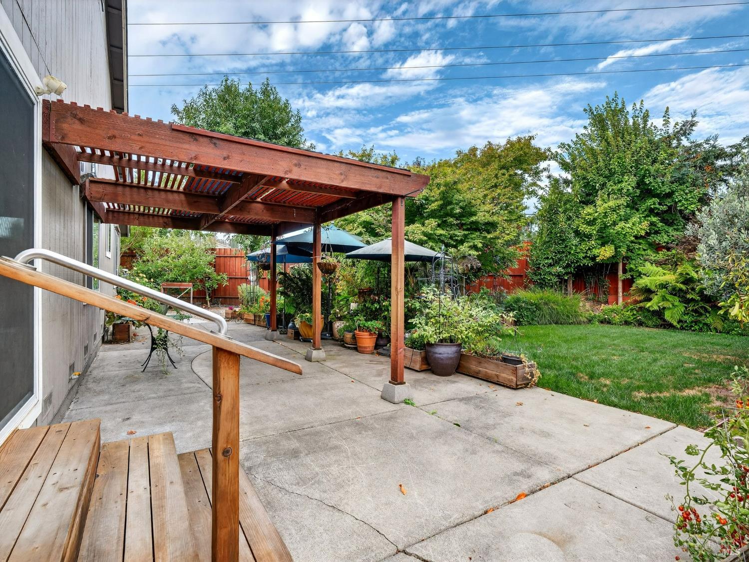 Detail Gallery Image 51 of 63 For 220 Mendelssohn Ct, Cotati,  CA 94931 - 4 Beds | 2 Baths