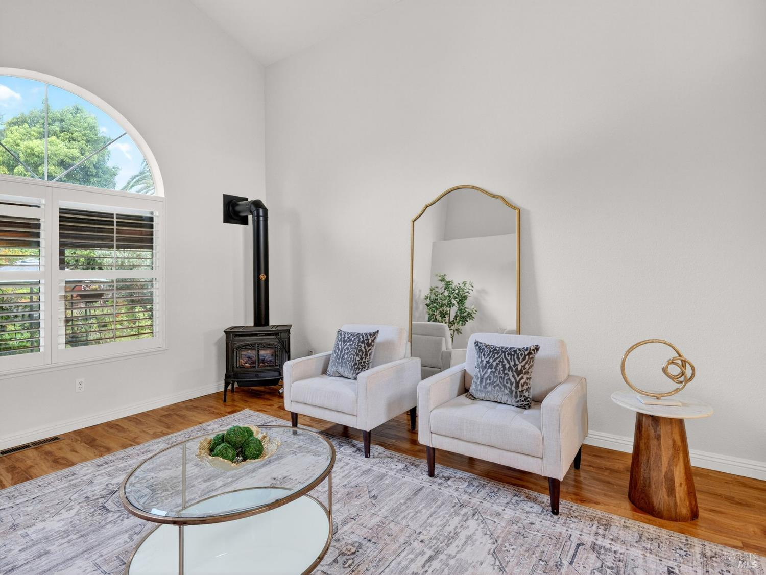 Detail Gallery Image 14 of 63 For 220 Mendelssohn Ct, Cotati,  CA 94931 - 4 Beds | 2 Baths