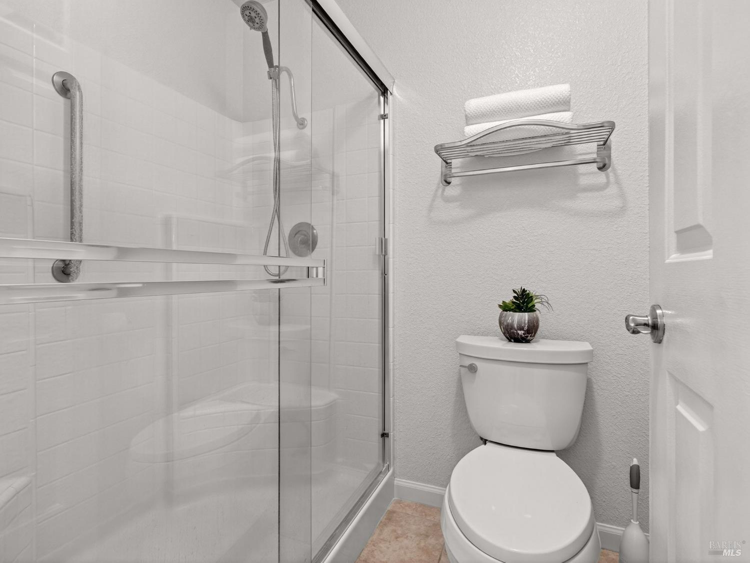 Detail Gallery Image 22 of 63 For 220 Mendelssohn Ct, Cotati,  CA 94931 - 4 Beds | 2 Baths