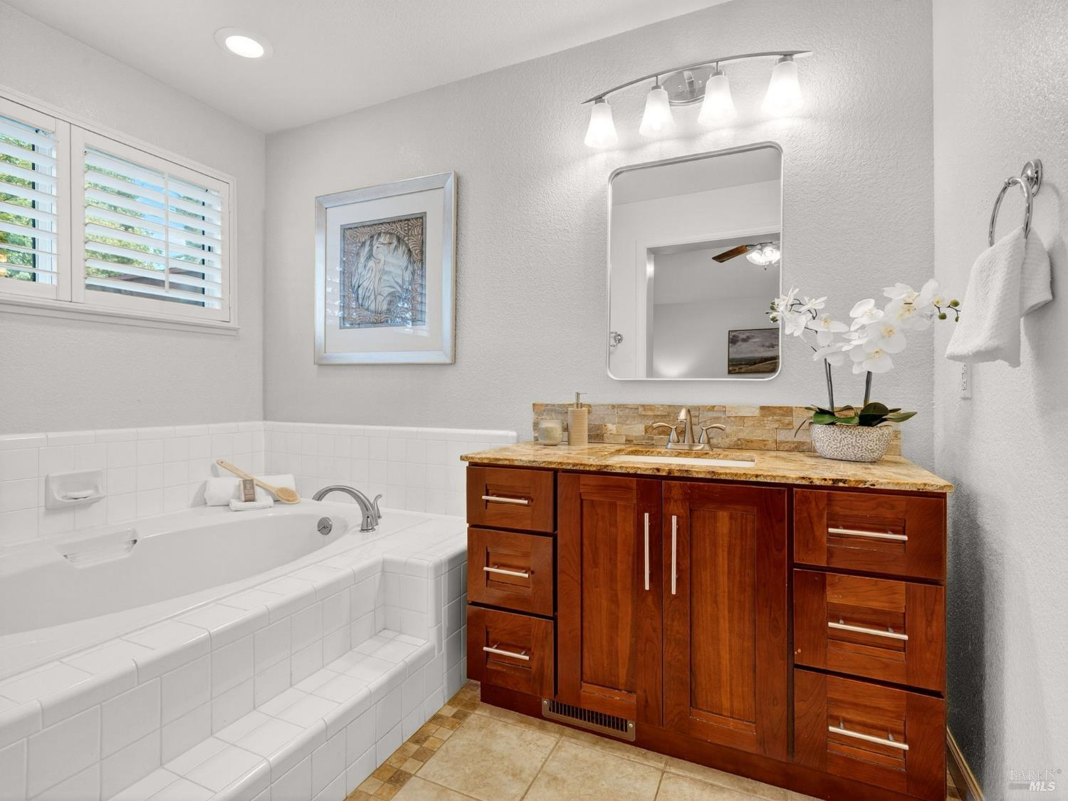 Detail Gallery Image 19 of 63 For 220 Mendelssohn Ct, Cotati,  CA 94931 - 4 Beds | 2 Baths