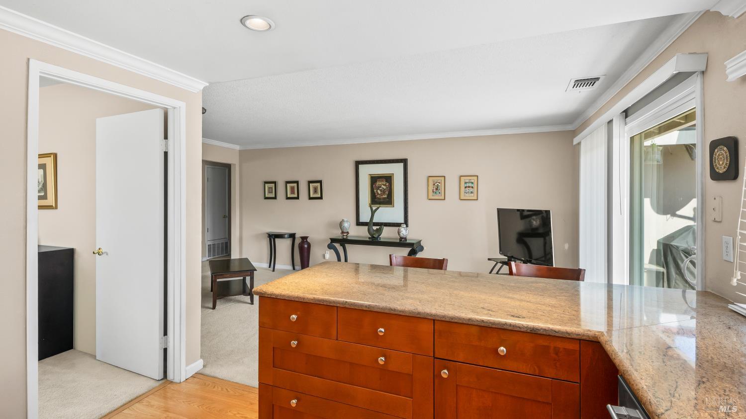 Detail Gallery Image 18 of 64 For 442 Yellowstone Dr, Vacaville,  CA 95687 - 3 Beds | 2 Baths