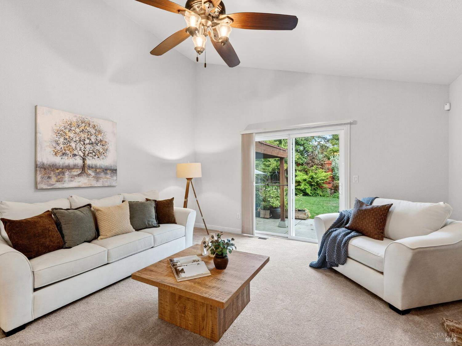 Detail Gallery Image 12 of 63 For 220 Mendelssohn Ct, Cotati,  CA 94931 - 4 Beds | 2 Baths