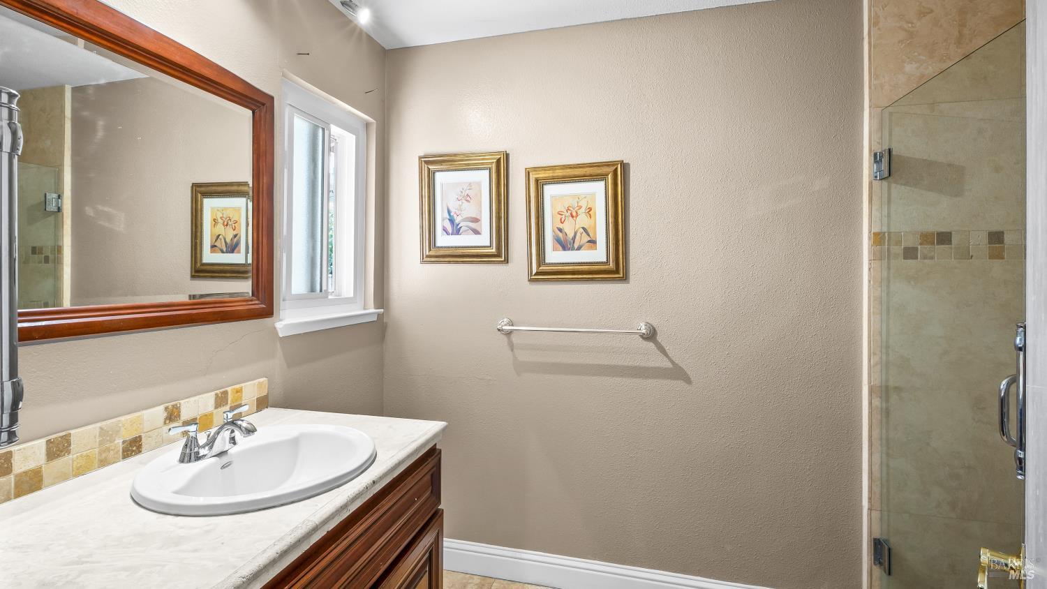 Detail Gallery Image 31 of 64 For 442 Yellowstone Dr, Vacaville,  CA 95687 - 3 Beds | 2 Baths