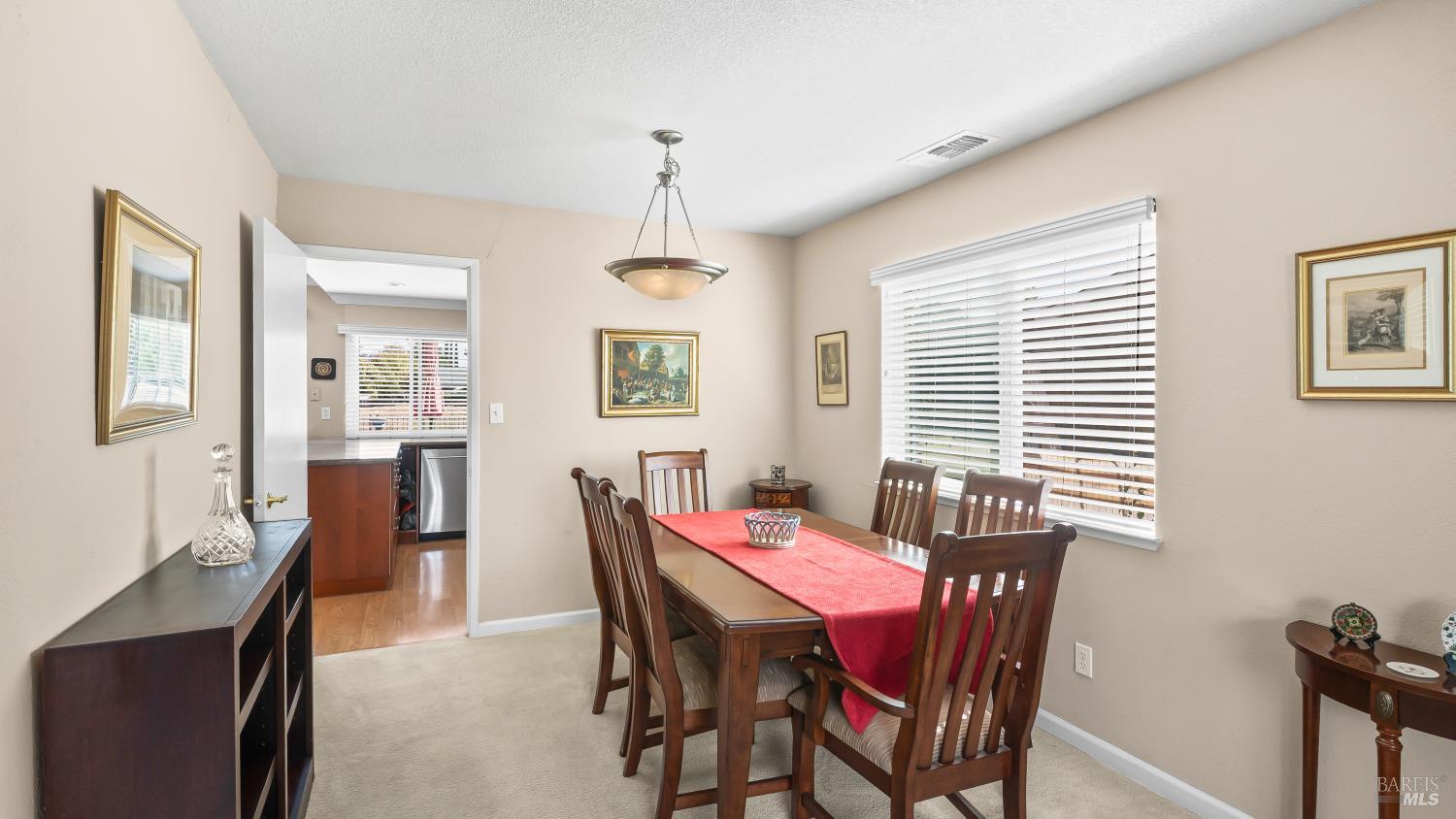 Detail Gallery Image 8 of 64 For 442 Yellowstone Dr, Vacaville,  CA 95687 - 3 Beds | 2 Baths