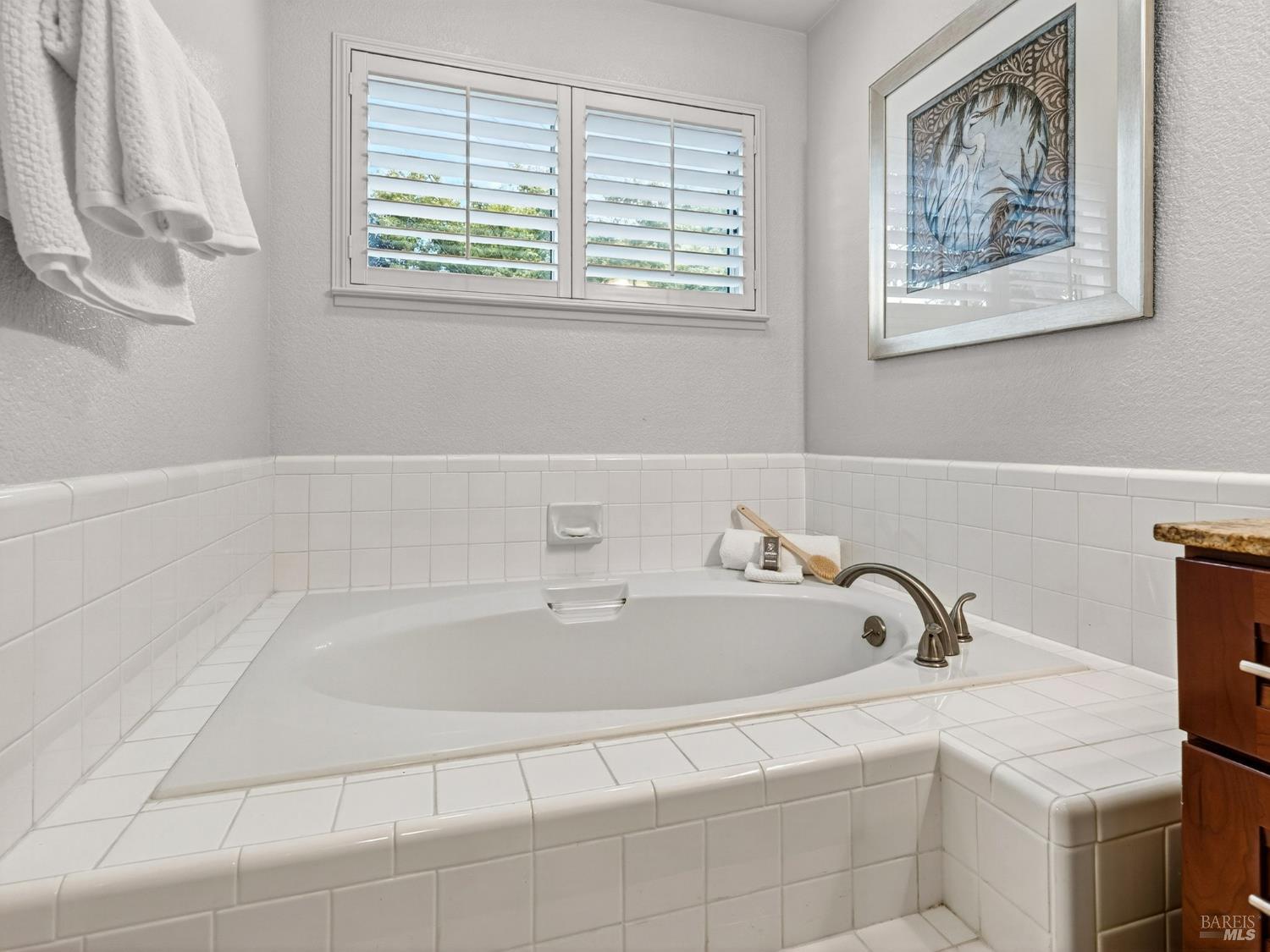 Detail Gallery Image 20 of 63 For 220 Mendelssohn Ct, Cotati,  CA 94931 - 4 Beds | 2 Baths