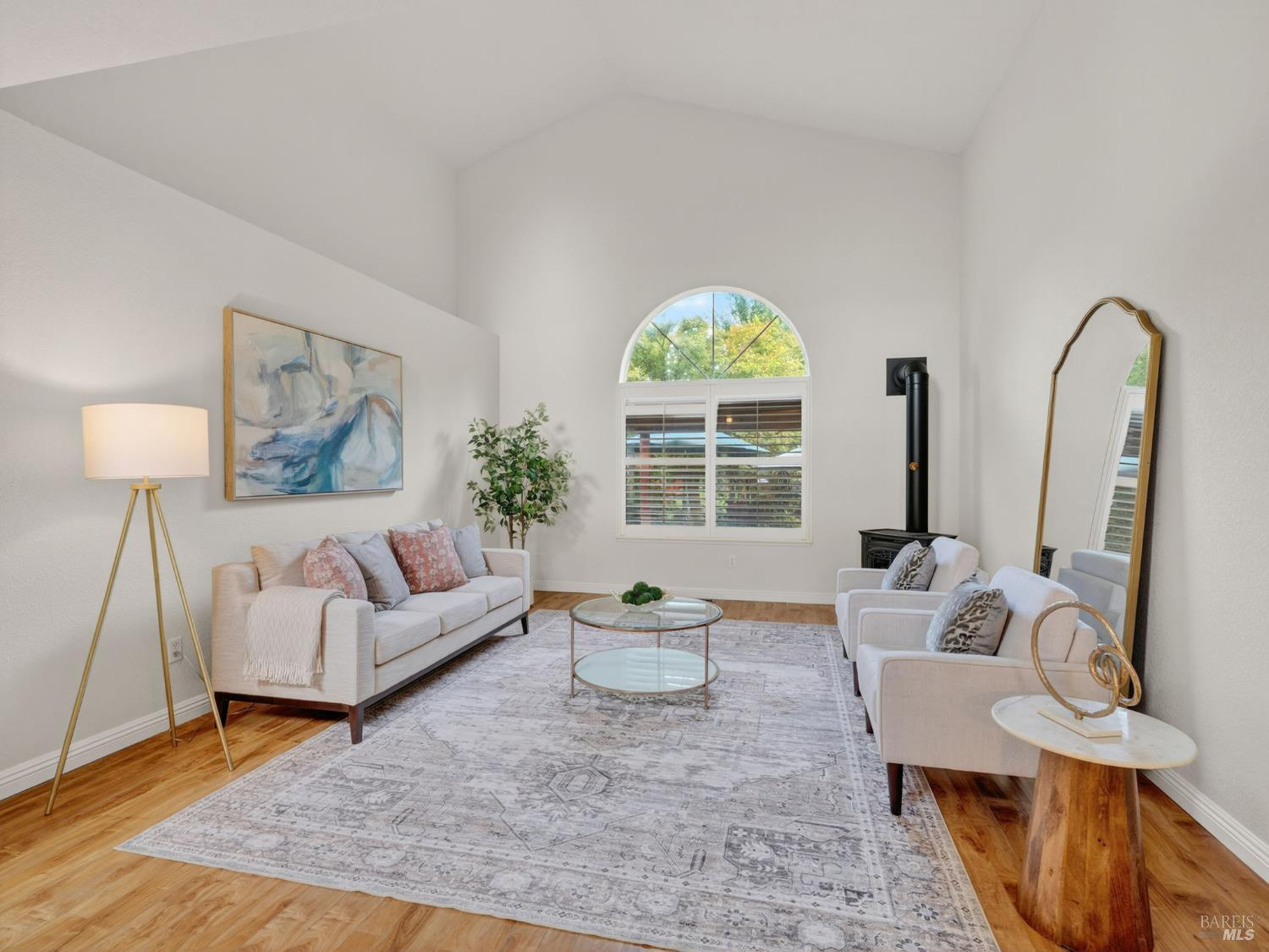 Detail Gallery Image 13 of 63 For 220 Mendelssohn Ct, Cotati,  CA 94931 - 4 Beds | 2 Baths