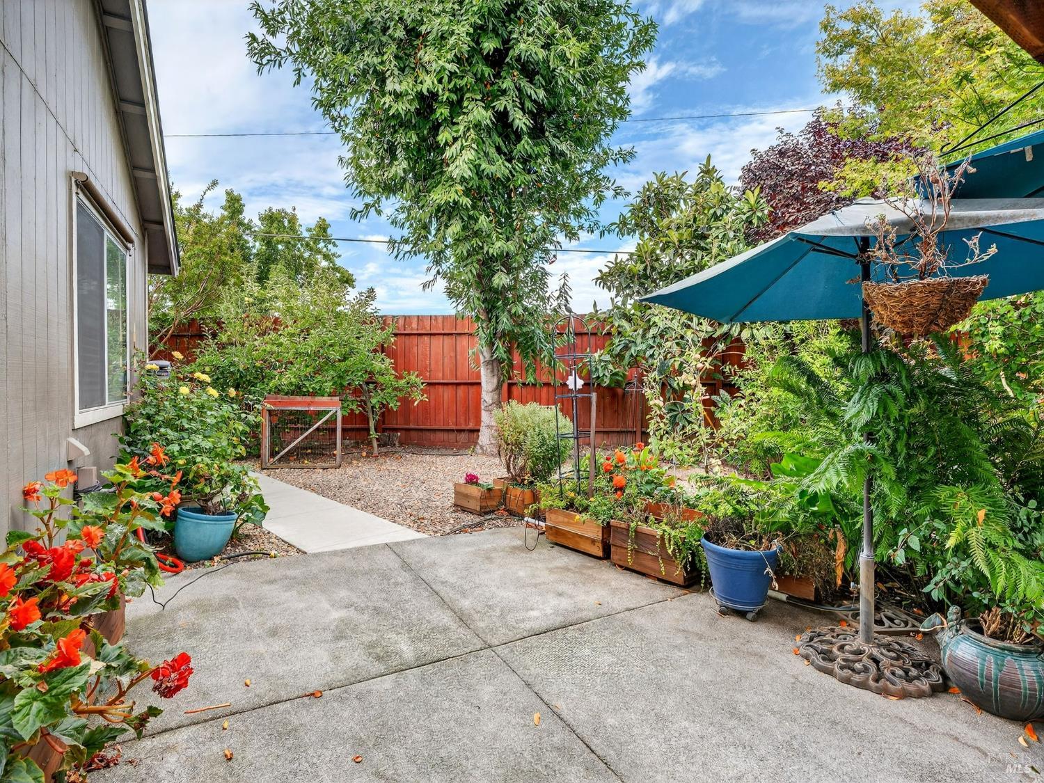 Detail Gallery Image 52 of 63 For 220 Mendelssohn Ct, Cotati,  CA 94931 - 4 Beds | 2 Baths