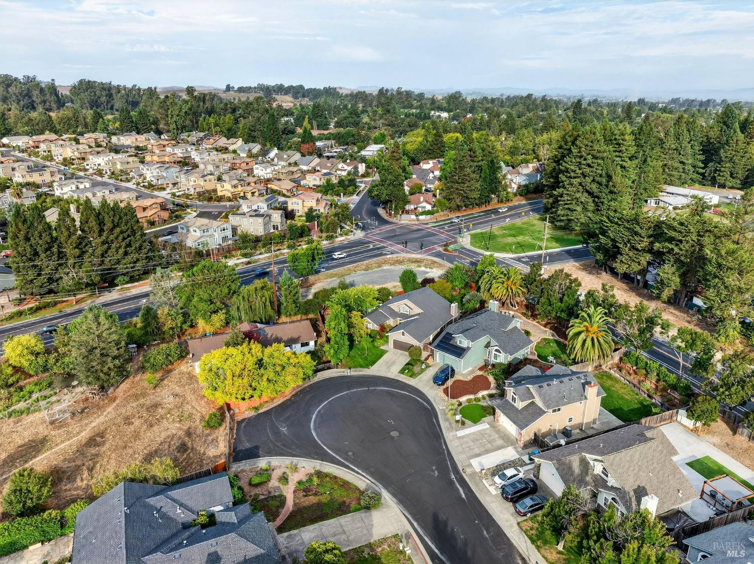 Detail Gallery Image 4 of 63 For 220 Mendelssohn Ct, Cotati,  CA 94931 - 4 Beds | 2 Baths